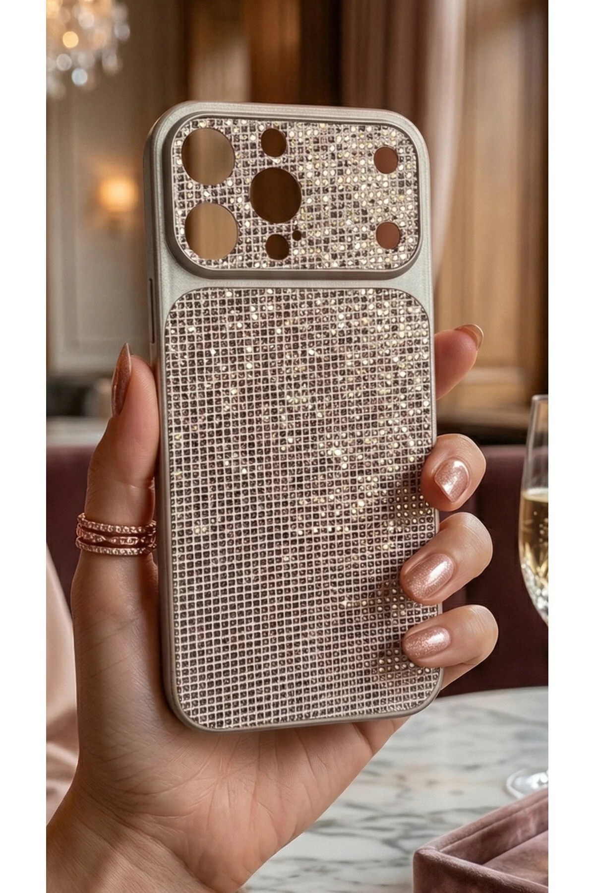 iPhone 15 Pro Max İçin Uyumlu Premium Işıltılı Mozaik Tasarımlı Renkli iPhone Kılıfı