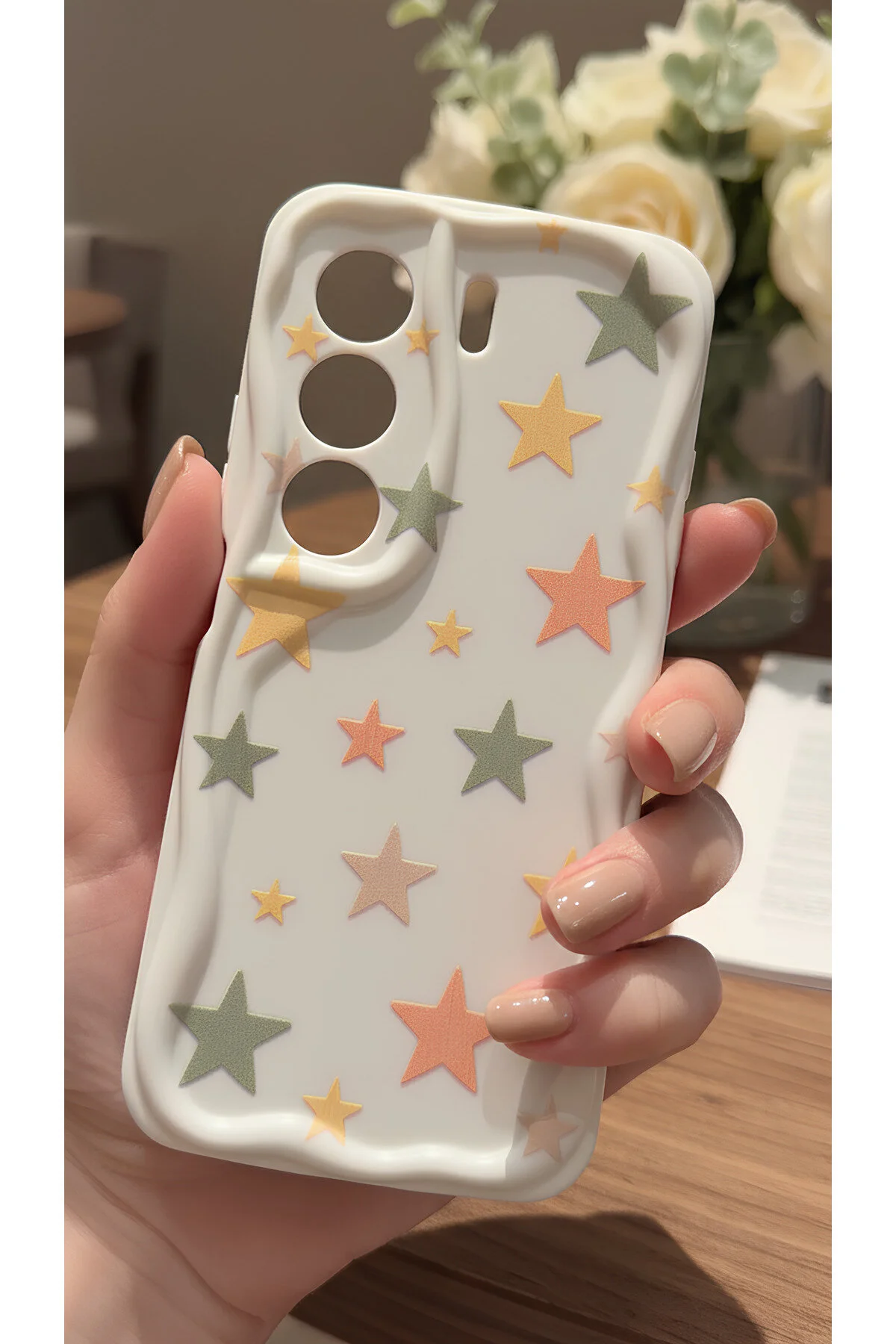 Tecno Camon 40 Uyumlu Pastel Yıldız Desenli Dalgalı Kenar Kılıf - Kamera Korumalı