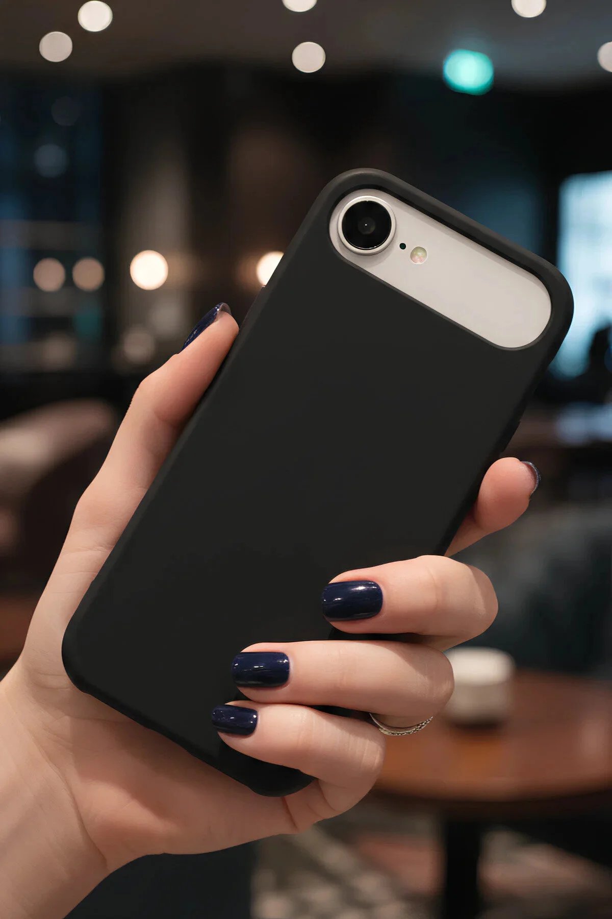 iPhone 17 Air İçin Uyumlu Içi Kadife Kamera Korumalı Silikon A Kalite Lansman Kapak