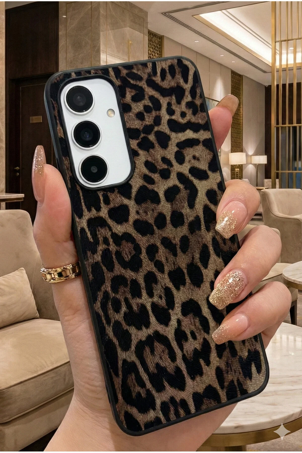 Samsung Galaxy A16 Kılıf Uyumlu Koyu Leopar Desenli Siyah Kenarlı Şık Kılıf - Lüks Koruma