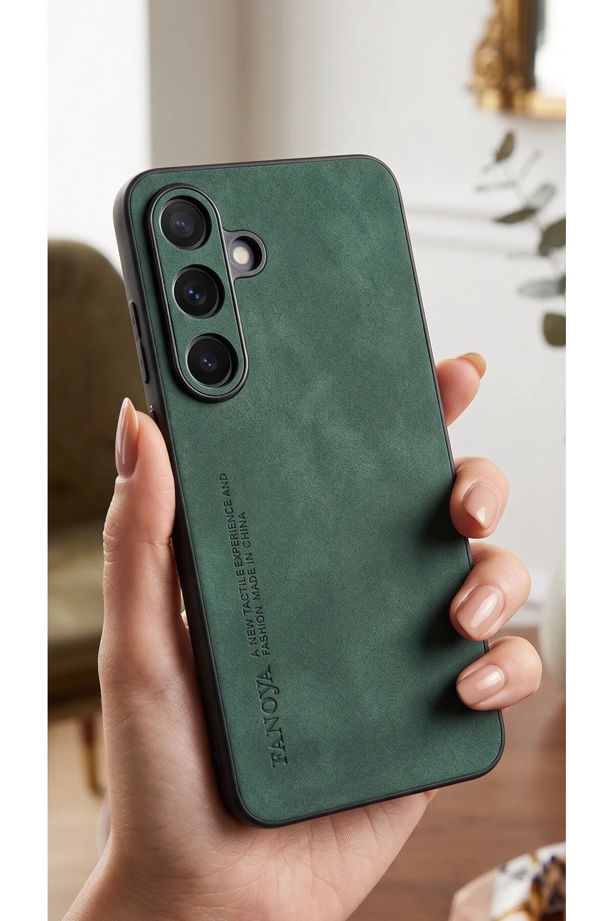 Galaxy S25 Plus İçin Uyumlu Deri Tasarımlı Elde Kaymaz Sararmaz Tozlanmaz Tpu Kılıf